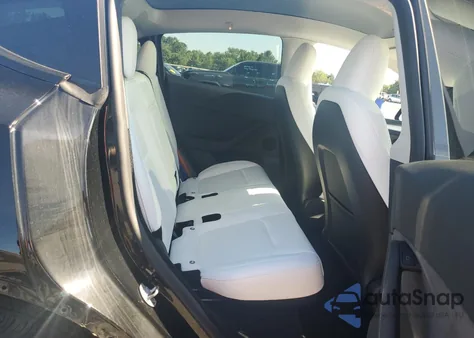 2024 Tesla Model Y из США, поврежденный, VIN 7SAYGDEE3RF190629